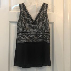 New Ann Taylor beautiful top w side zipper size 0